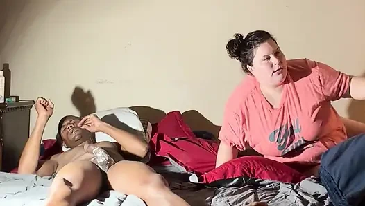 Büyük siyah yarakla yüz sikişi ağzımı dolduruyor