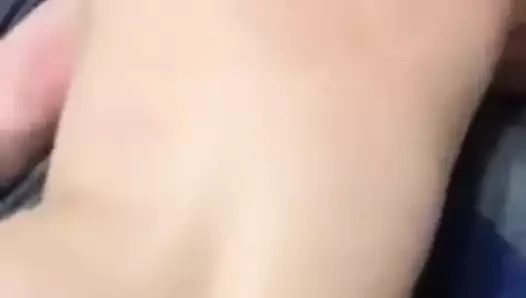 sevgilisini arkadaşıyla paylaşmak