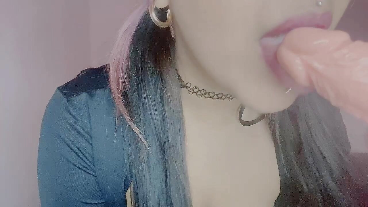 Göğüslerime dokunmak ve oral seks hayal etmek