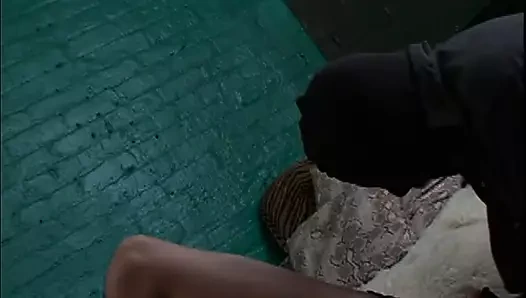 köle yalama onun metresleri ayak