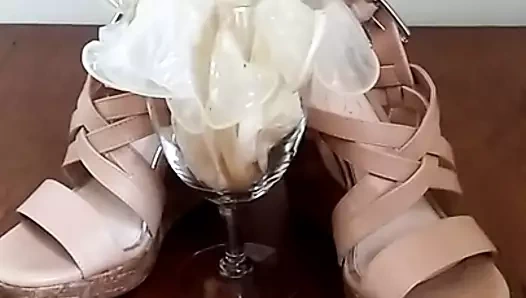 Carol'ın prezervatif bardağı