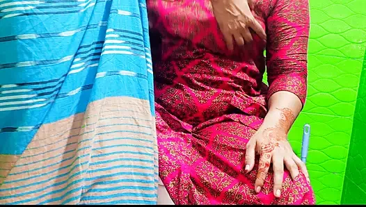 Bangladeşli yeni evli üvey anne üvey oğluyla edepsizce konuşuyor seks videosu, Desi tharki üvey oğlu ateşli üvey annesini sikiyor Bengalli