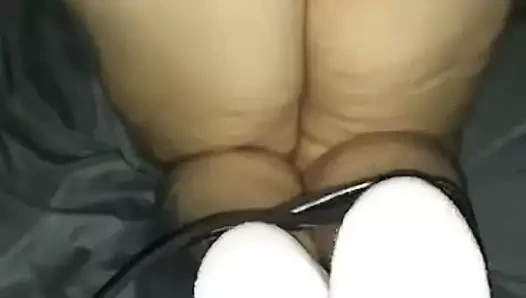 Velettim ve bağlıyken götüme şaplak attırdım!