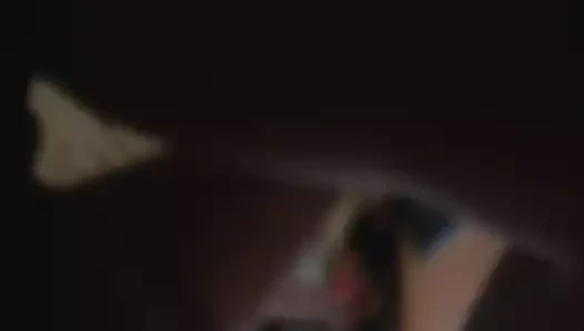 İlk buluşmayı oldukça sikeyim (yan odadaki ev arkadaşı)