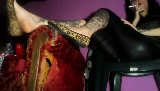 Bayan vagon - sarkık, sigara, ballerine leopardat fetişi