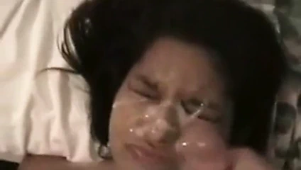 güzel latina alır bir dağınık yüz yük