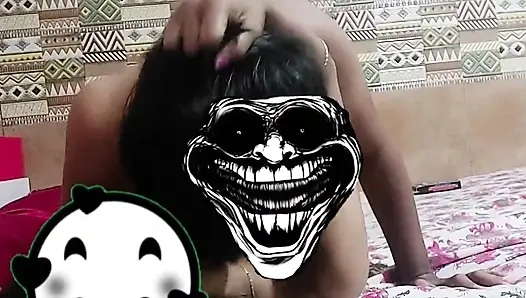 Üvey kız az önce ayrıldı ve destek istedi, ben de onu otele götürdüm