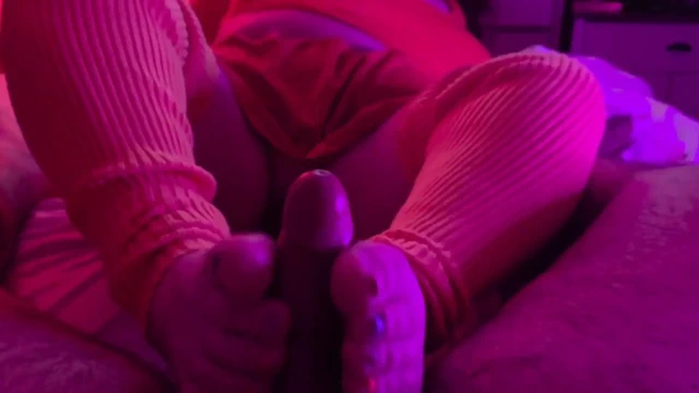 Özensiz sakso, ayakla muamele ve sikiş? Jinkies!