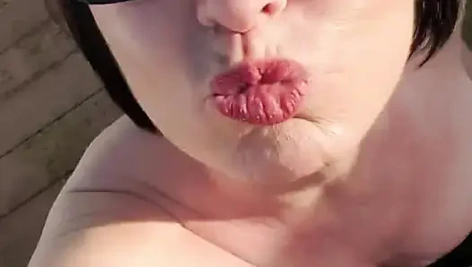 Terasta çoraplı Julie