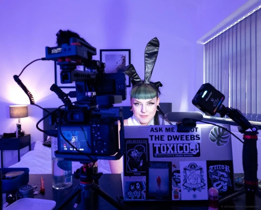 Sürtük seksi tavşan!