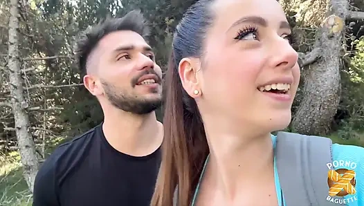 Hellolimoon, muhteşem kadın, yemeyi seviyor