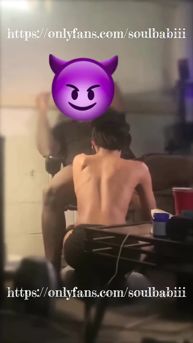 Aldatılan yarak sağıyor