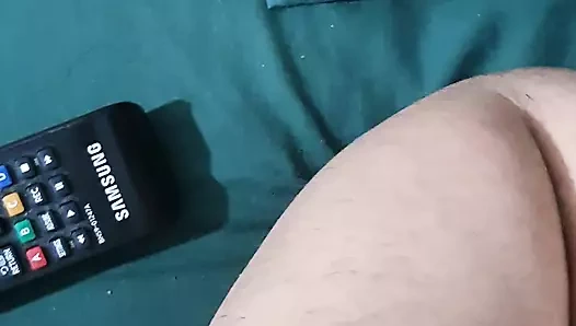 Harika büyük memeli üvey anne üvey oğlunun yarağının yanında çıplak