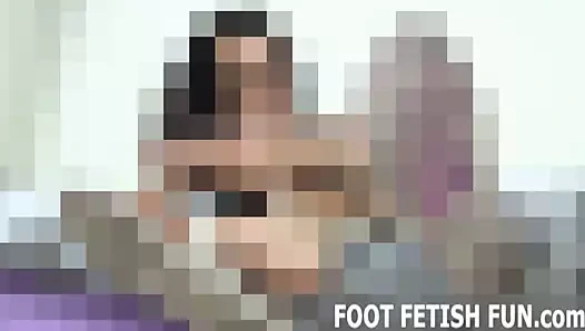 Dilini ayak parmaklarımın arasında hissetmek istiyorum