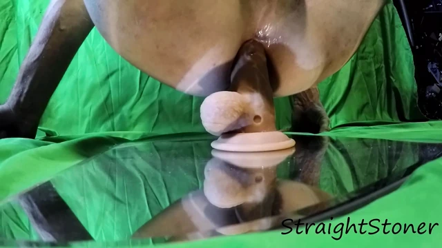360 titreşimli bir yapay penis sürme
