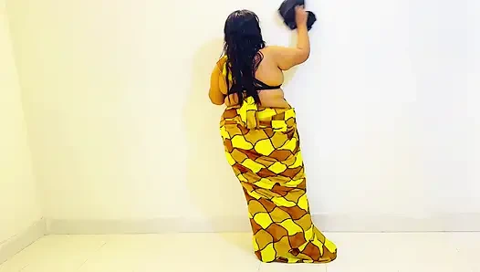 Bhabhi Ko ko Gapa Gap Choda jab uski Stuck Under Bed