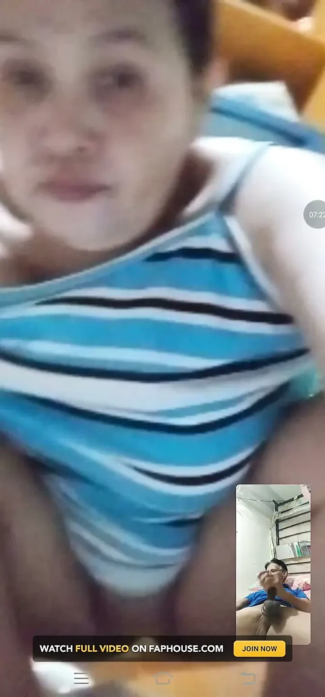 Bu gece görüntülü görüşmeyle canlı yayın yapıyoruz.o beni çok baştan çıkarıyor