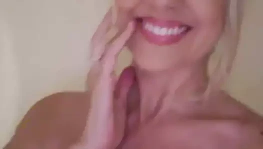 Julia ann harika göğüsler!