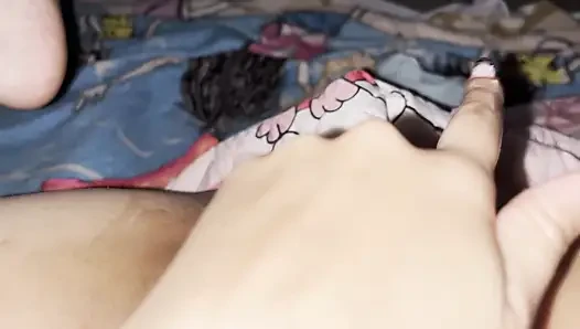 Bekar anne, mastürbasyon yaparken eski sevgilisine video gönderiyor