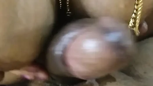 Ön emiyor ev yapımı video kıllı minik amcık Huje göğüsleri