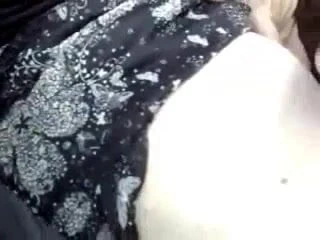 Arabamı park yerinde parmaklıyorum