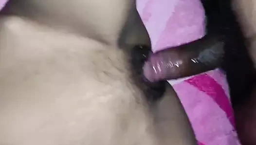 Hintli kadın genç erkek arkadaşıyla sert sikiliyor gerçek ev yapımı