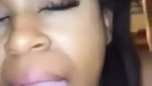 siyah kız emme beyaz horoz