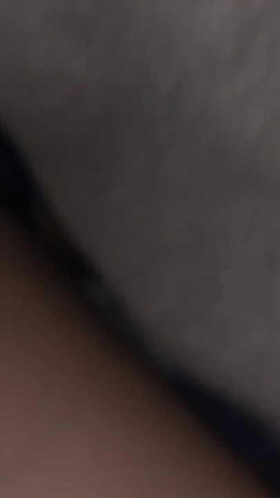 Üvey anne onu battaniyenin altında izlemeyi seviyor | Klip 2