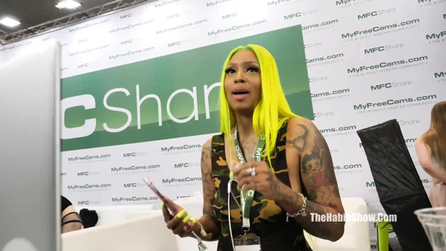 Uğur böceği ile 2019 Avn Expo