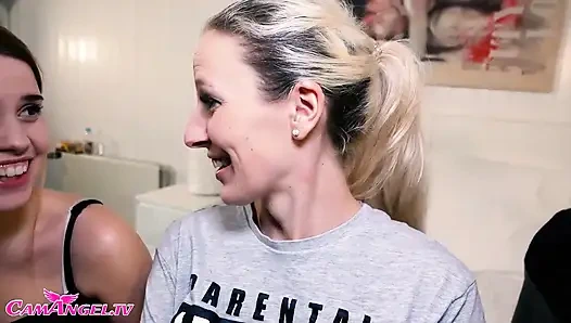 Sevimli genç jamie ile ateşli üçlü seks