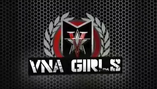 Azgın kamera görevlileri carmen valentina ve bella ink kamerada boşalıyor!