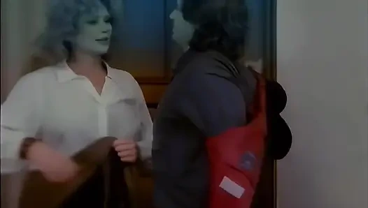 Başka bir penis daha emiyorum