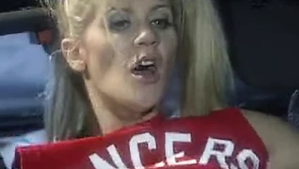 Bu porno yıldızının veya filmin adını verebilir misiniz?