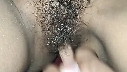 Mere Pati Ne Meri Chut Ragad Ragad Kar Mujhe Maza Diya