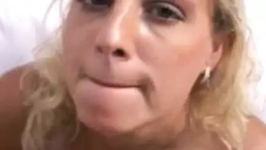 Bu güzeli sikmek eğlenceliydi!