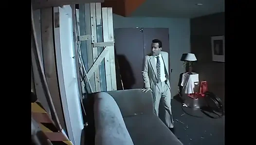 Kelly Wells: Kıçımı Sert Tut ve Durma!