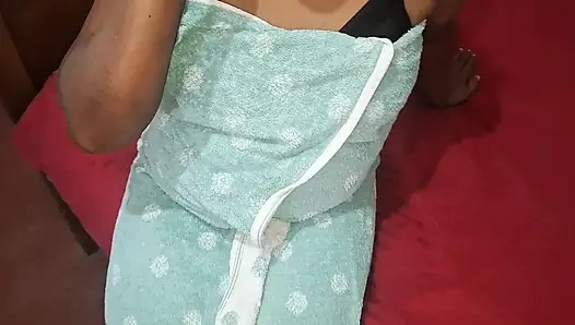 Kör minyon sarışın orta yaşlı seksi kadın iş başında
