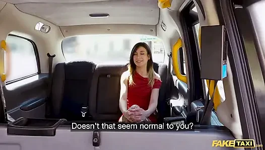 Zengin kaltak taksi ücretini seninle ödüyor - fake taxi