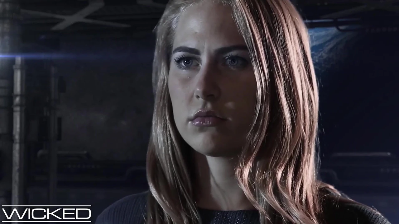 Wickedparodies - supergirl seduces braniac को गुदा मैथुन में