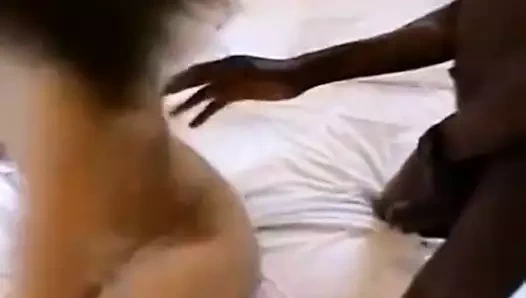 Hotwife bbc oral seks, sikme, yüze boşalma aldatmak ev yapımı