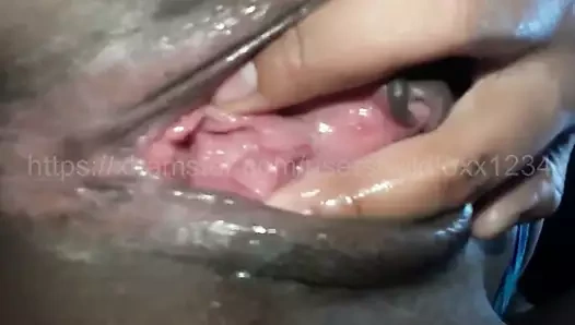 Lankan sulu ıslak kedi ile mastürbasyon ve sert cumshot