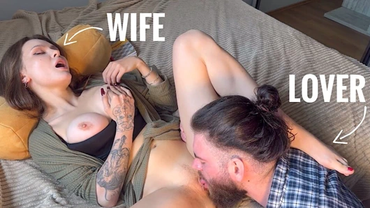 Bir kadın kocasını aldatır ve birden fazla orgazm olur. Daha önce hiç fışkırtmamıştı