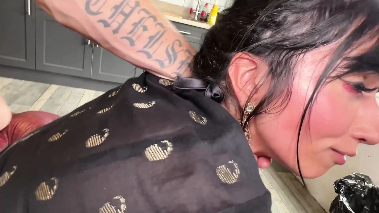 Babe Aaliyah Yasin Smeekt Om Danny D's Creampie