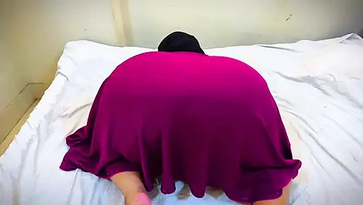 Kirli göt deliği ve amcık mms canlı - büyük götlü Kahireli Müslüman kız