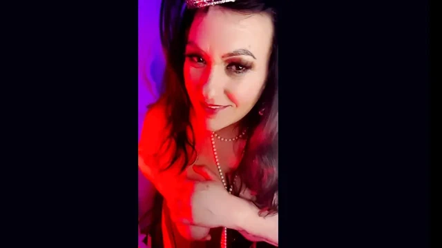 HOmewrecking BBW Babe SanDiego8383 bdegs fotr her married lover's cock