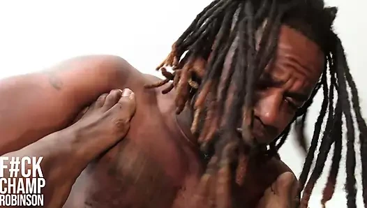 Sikiliyor ve dölleniyor