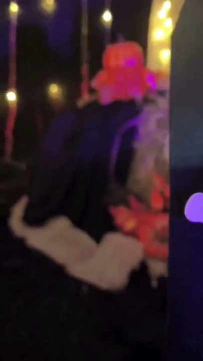 Salonunda azgın milf'in