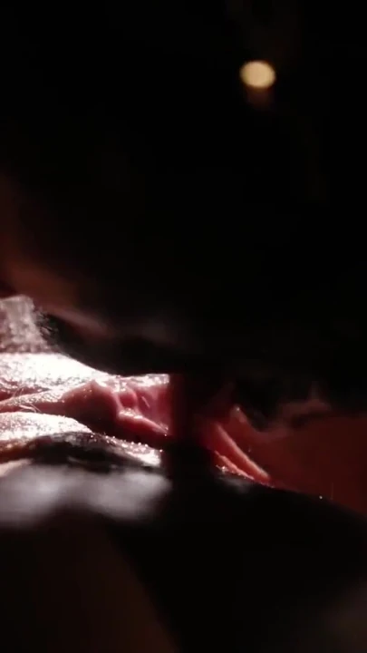 Muhteşem! Sinfulxxx için Bayan Sally ve Dimitri Shadow ile şehvetli ırklararası seans | Klip 1