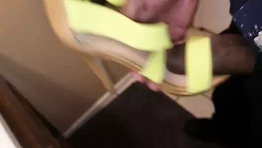 Lanet olası yeşil ayakkabılar müslüman sahibi