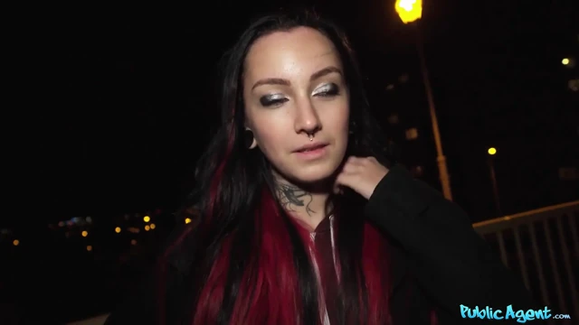 Kamu görevlisi - mürekkepli baddie sharlotte thorne taze yarağı seviyor
